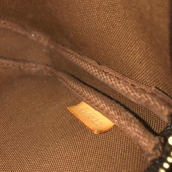 Louis Vuitton 100% authentic โค๏ธโค๏ธ - Picture 6 of 6